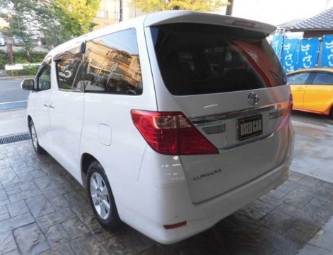 2013 Toyota Alphard 